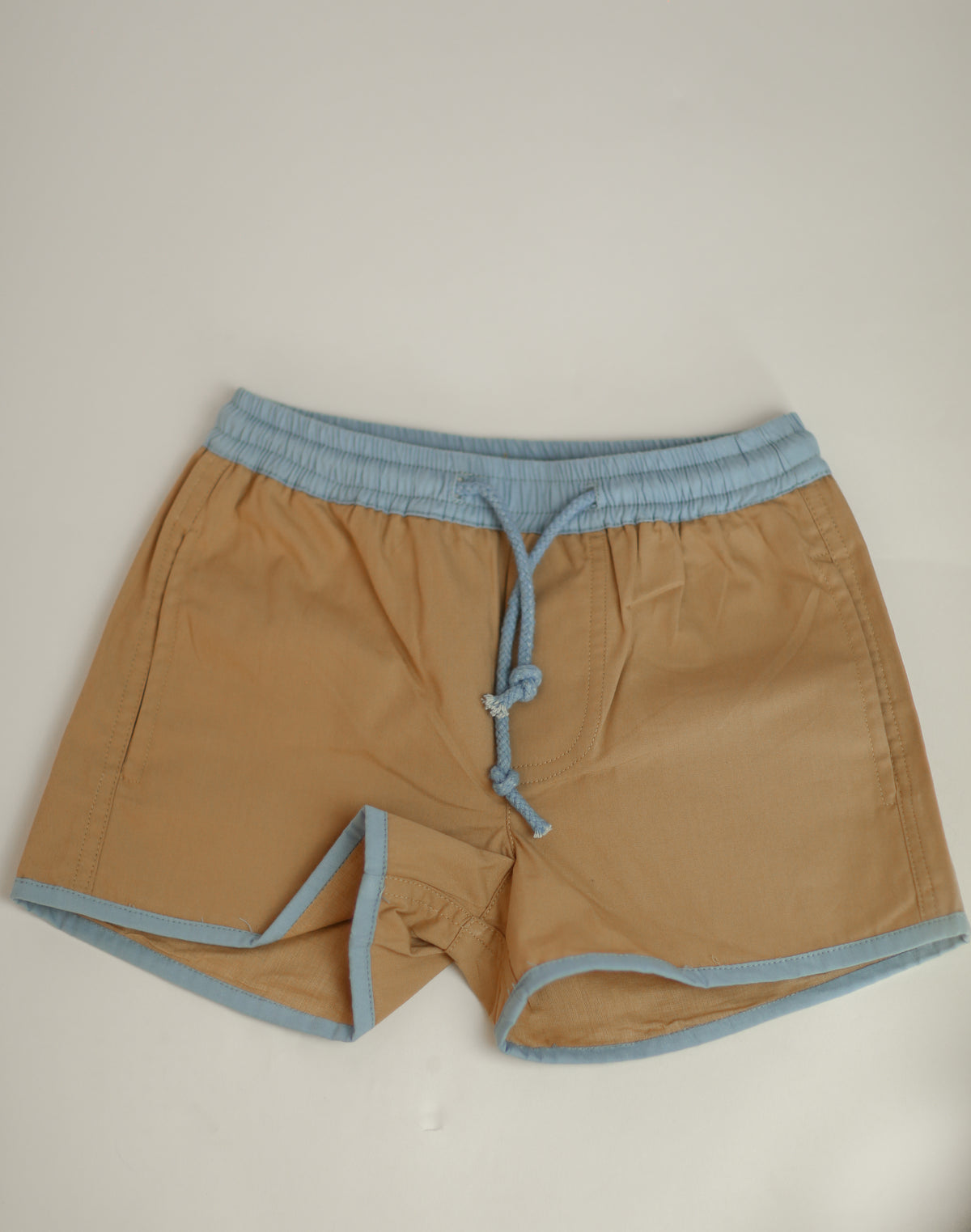 The Pop-On Short - Khaki w/ blue trim (SS26)